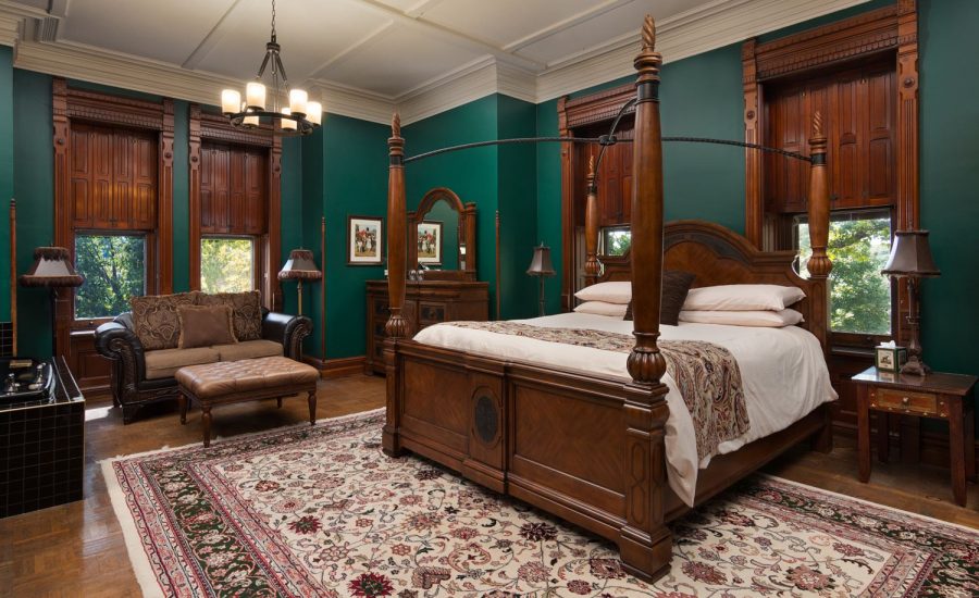 Colonel's Green Room Bedroom