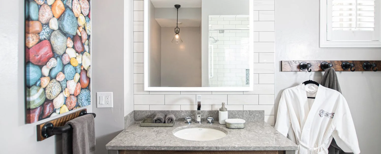 Carriage House Suite 1 Bathroom